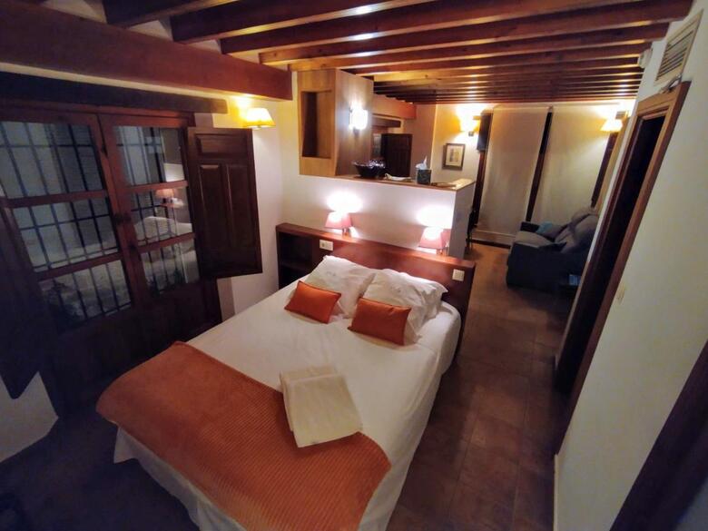 Apartamentos Turisticos Alhambra