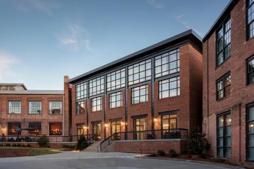 Foundry Hotel Asheville, Curio Collection By Hilton