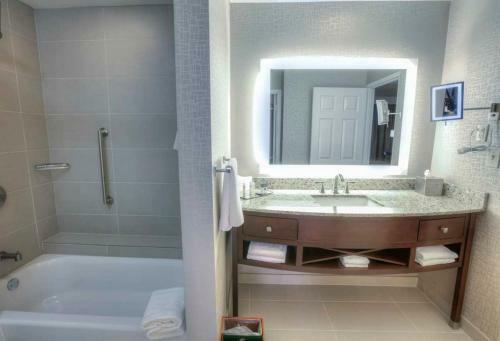 Hotel Doubletree Suites By Hilton Atlanta-galleria