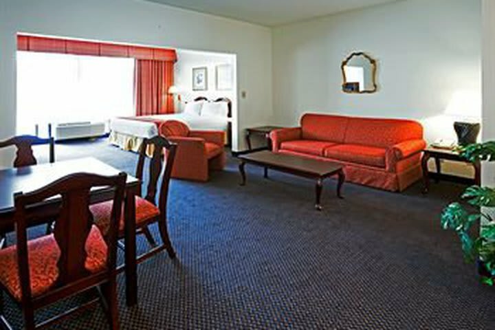 Hotel Holiday Inn Express Hillsborough (Durham Area)