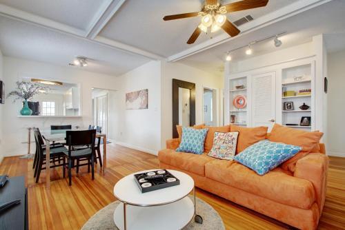 Downtown Austin Bungalow