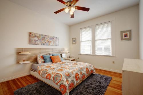Downtown Austin Bungalow