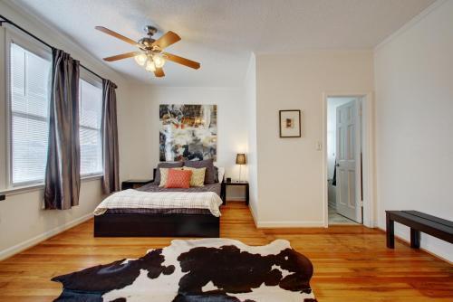 Downtown Austin Bungalow