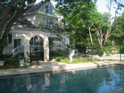 Strickland Arms Bed And Breakfast