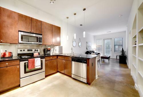 Apartamento Staylo Luxury 1 Bedroom Condo