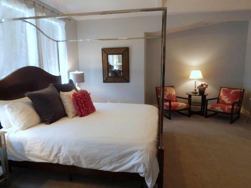 65 San Miguel Three-bedroom Apartment