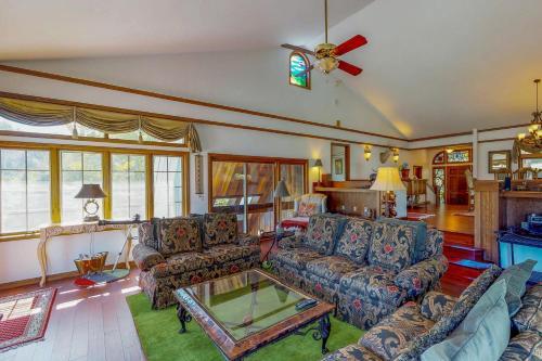 Wayne Creek Residence