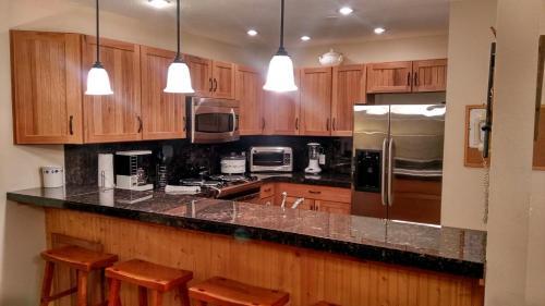 Apartamento 177 Lake Condo #j-3