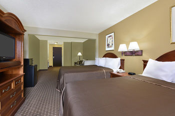 Hotel Howard Johnson Inn And Suites - Dorney Park