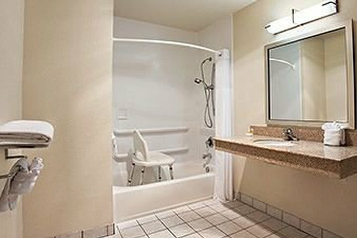 Hotel Days Inn Encinitas- Legoland Moonlight Beach