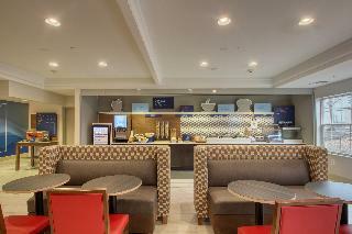 Holiday Inn Express Hotel & Suites Oshkosh-sr 41