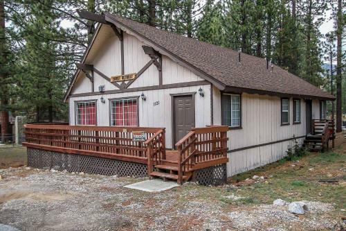 Beary Sweet Retreat Bear City Cabin