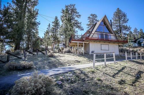 1632-meadow View Chalet Home