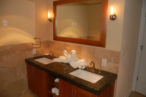 Ocean Club 606 - Two Bedroom Apartment