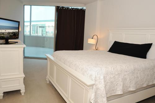 Sea Breeze 209 Deluxe - Two Bedroom Apartment