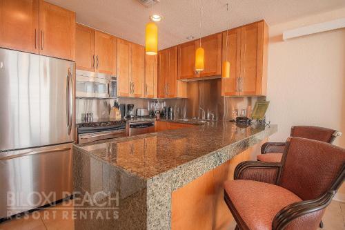 Ocean Club 1006 - Two Bedroom Apartment