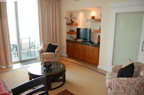 Ocean Club 1007 - Two Bedroom Apartment