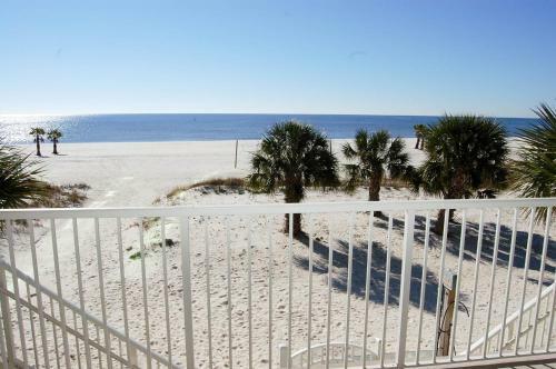 Sea Breeze 305 - Two Bedroom Apartment