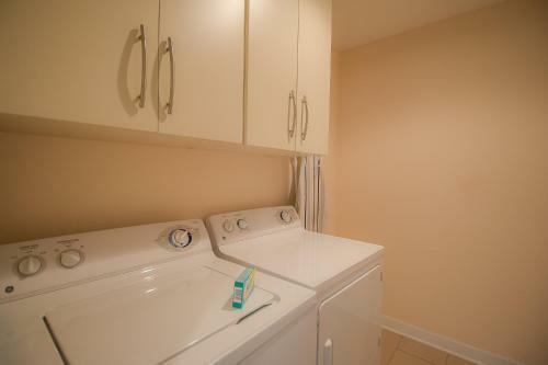 Ocean Club 1107 - Two Bedroom Apartment