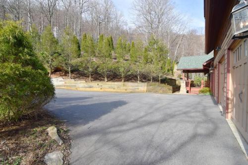Harmony Hill Cabin
