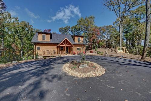 High Top Mountain Lodge Cabin