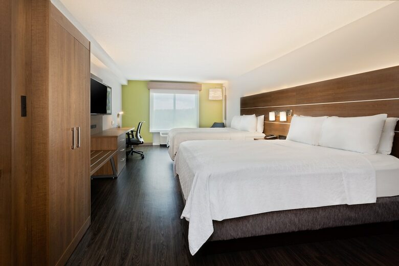Holiday Inn Express Hotel & Suites Largo-clearwater