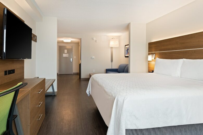 Holiday Inn Express Hotel & Suites Largo-clearwater