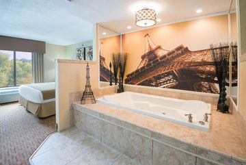 Holiday Inn Express Hotel & Suites Sharon-hermitage
