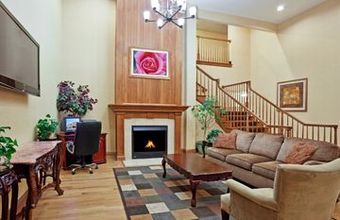 Holiday Inn Express Hotel & Suites Newark-heath