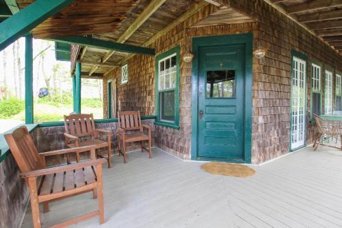 The 1909 Cottage