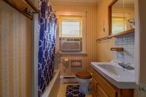 Seaside Bungalow
