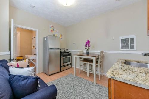 Apartamento One-bedroom, One-bath Apt In Historic North End