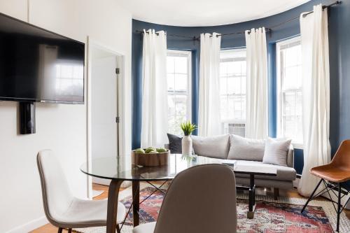 Apartamento One-bedroom On St. Botolph Street Apt 10