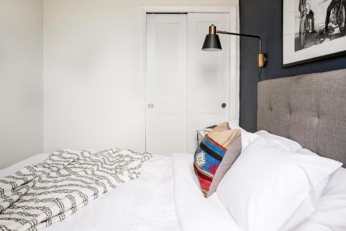Apartamento One-bedroom On St. Botolph Street Apt 10