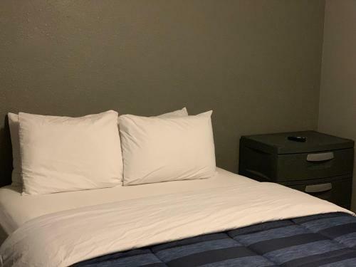 Jackson Apartments Unit C