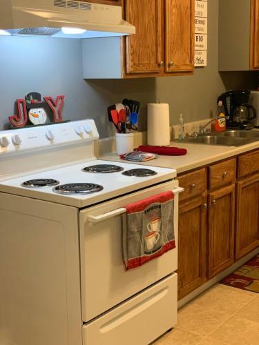 Jackson Apartments Unit C