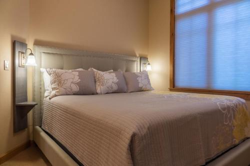 Bozeman - The Legends Chalet