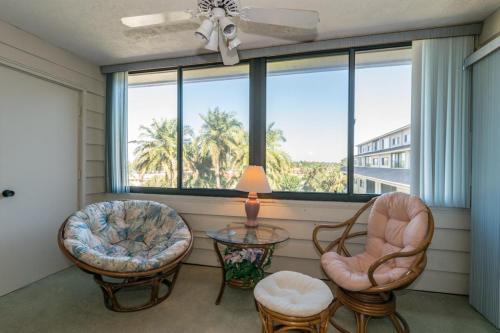 Waterway Two Bedroom Apartment, Unit 327