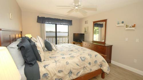 Beach Palms Two-bedroom Apartment