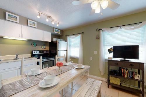 Bay View Inn 101-308 2nd St