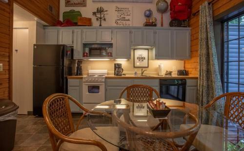 Day Dreamer Cabin