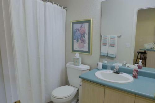 Fall Creek 2bdr Condo (34-29)