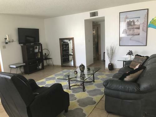 Apartamento Huge 2bd/2 Bath. Apt. Fully Furnished In Burbank