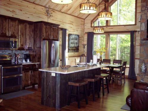 Dream House Broken Bow Cabin