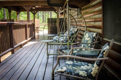 Finchs Nest Cabin Broken Bow Cabin