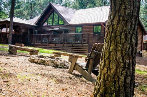 Finchs Nest Cabin Broken Bow Cabin