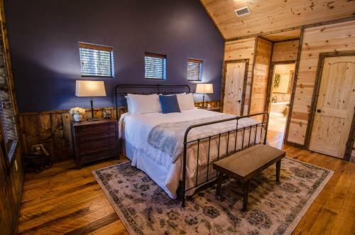 Highland Ridge Broken Bow Cabin
