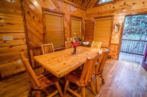 Mountain Breeze Cabin Broken Bow Cabin