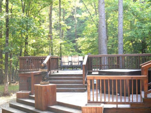 Pine Creek Lodge Broken Bow Cabin
