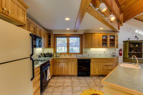 Harrison Loft